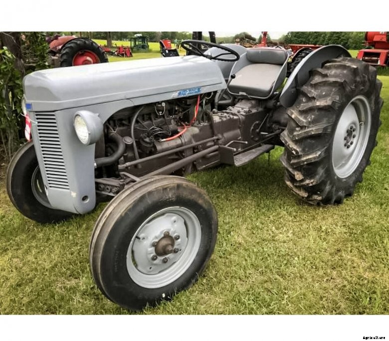 Ferguson 30 - Roossinck